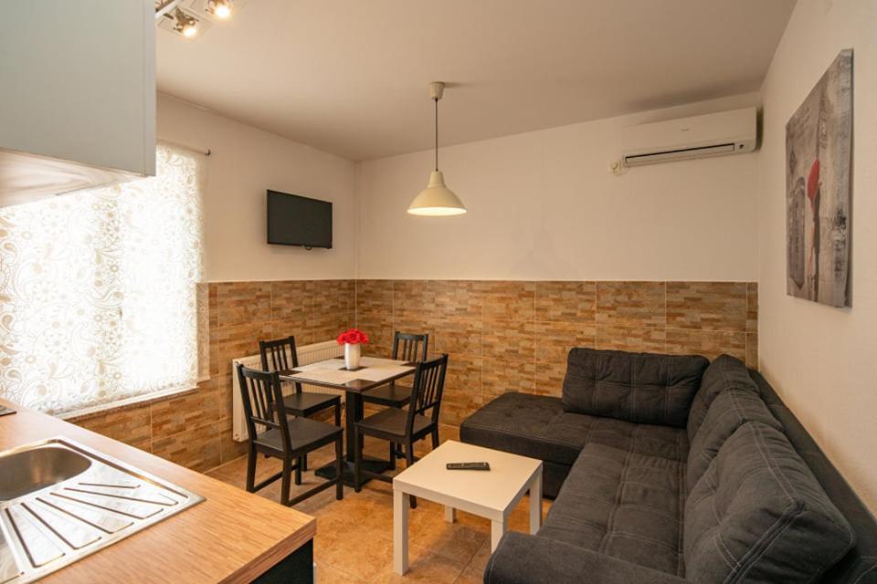 Apartment Nina Biograd Na Moru Exterior photo